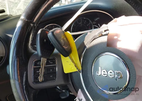 2016 Jeep Wrangler Unlimited Sport z USA, uszkodzony, nr VIN 1C4BJWDG2GL135554